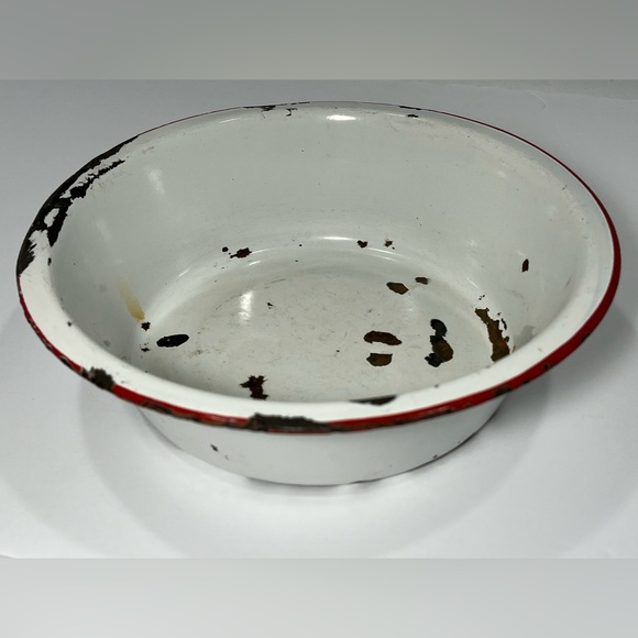Porcelain Enamelware White Red Rim Farmhouse Bowl Basin Pan Dish MCM Vintage - Picture 2 of 12